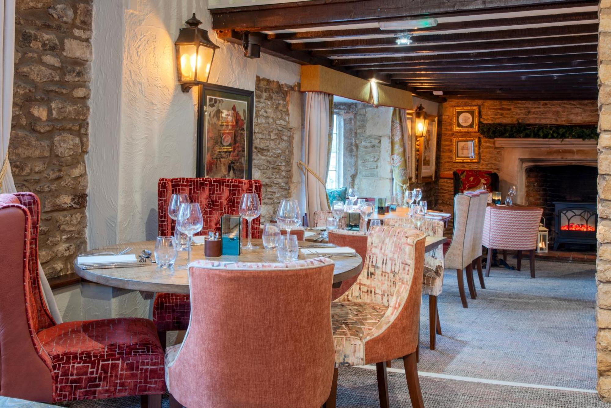 The Bell Inn, Stilton, Cambridgeshire Peterborough Buitenkant foto